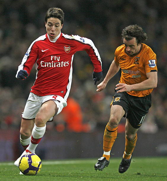 他通过在合 他通过在合